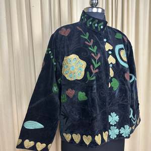 Boho Chic Retro Chic Women's Free Size Coat Hand Embroidered Black Floral Velvet Suzani Jacket with Open Front <b>Winter</b> Wear Robe - Product Image 5