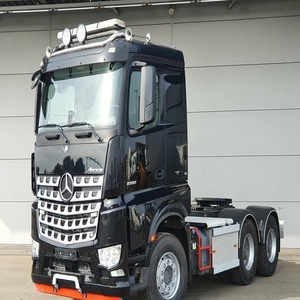 Camión Pesado Mercedes Arocs 6X4 Euro 6 de 2016 para Transporte Minero con Centros de Atención Extranjeros - Product Image 1