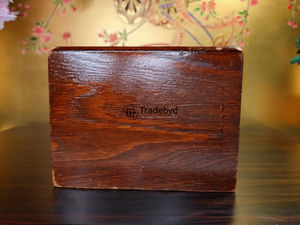 กล่องใส่กระดาษทิชชูไม้พร้อมลายดอกไม้สลัก-มีสไตล์สำหรับบ้าน ร้านอาหาร สำนักงาน-Tradebyd - Product Image 5