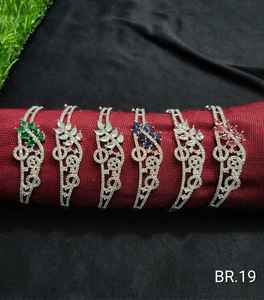 AMERICAN DIAMOND CUBIC ZIRCON ESTILO CLÁSICO Y PULSERAS DE DIAMANTES ARTIFICADOS Y CHAPADO EN PLATA PARA MUJER REGALO DE JOYERÍA DE BODA - Product Image 2