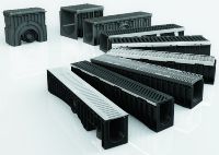 Technodrain TCNMT300C16GS Rejilla de Hierro Dúctil de Alta Calidad con Diseño Moderno para Drenaje Exterior, Ranura de 16 mm, Certificación CE EN1433