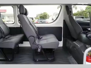 Toyota Hiace 2024 d'occasion en excellent état, conduite à gauche, sièges en cuir, caméra de recul, norme Euro IV, écran tactile, 75-100 000 milles - Product Image 3
