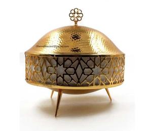 Cazuela de comida hecha a mano de acero Premium dorado de alta calidad con tapa Calentador de comida de lujo para hotel y restaurante de la India - Product Image 1