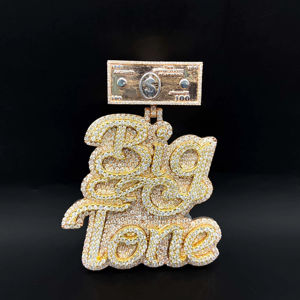 Pendentif en diamant glacé hip-hop en acier inoxydable fait à la main - Product Image 1