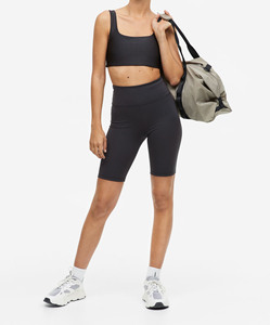 Camiseta de dos piezas de tendencia para mujer y conjuntos cortos para mujer, camiseta informal de verano de talla grande, conjunto de pantalones cortos para correr para mujer - Product Image 5