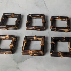 Anneaux de serviette en bois vintage personnalisables pour les mariages et les fêtes Porte-serviettes de table d'Inde pour la cuisine et les cadeaux - Product Image 1