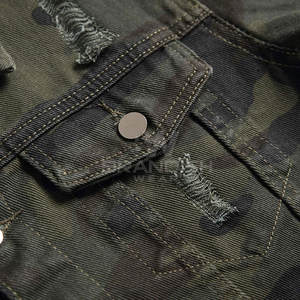 Precio bajo, alta calidad, logotipo personalizado impreso, chaqueta vaquera para hombre, chaqueta de invierno personalizada transpirable de talla grande para hombre - Product Image 4