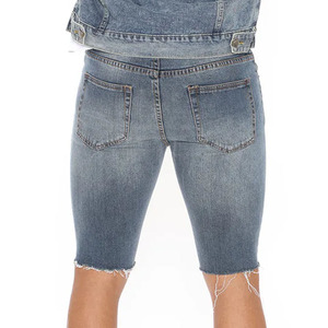 Bermudas vaqueras de corte recto OEM con detalles rasgados dobladillo crudo desgastado hombres pantalones cortos holgados/MOQ bajo verano hombres con clase - Product Image 4