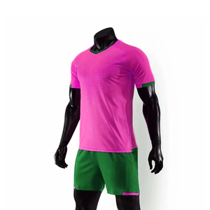 Ensembles d'entraînement de football de haute qualité pour hommes Meilleurs designs Uniformes respirants à séchage rapide à prix bon marché d'usine - Product Image 6