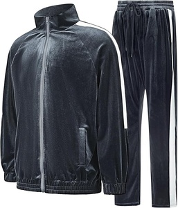 Conjunto de chándal de terciopelo personalizado de estilo retro oversize, chaqueta de terciopelo grueso y pantalones de pierna ancha con marca - Product Image 6