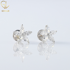 Design à la mode 10k Or Blanc Marquise Coupe D VVS Moissanite Diamant Cinq Pierre Fleur Style Stud Usage Quotidien Boucles D'oreilles - Product Image 2
