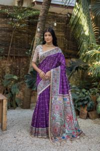Saree de seda Tussar pakistaní de alta calidad con hermoso estampado de Madhubani en Pallu y Sari estampado Bandhani suave con borde - Product Image 2