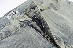 กางเกงยีนส์ขาสั้นทรงหลวมสำหรับผู้ชายกางเกงยีนส์ทรงหลวมโลโก้ออกแบบได้ตามต้องการ - Product Image 4