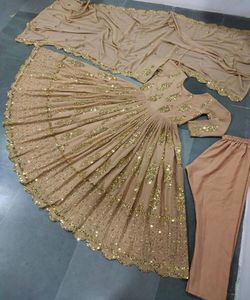 Fusión de moda: estilo pakistaní Salwar Kameez de estilos tradicionales y modernos, creando una Kurta de moda elegante y elegante - Product Image 4