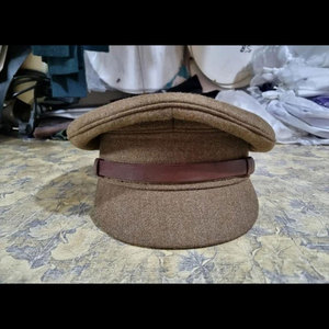 Gorra Premium con visera y emblema personalizado - Product Image 2