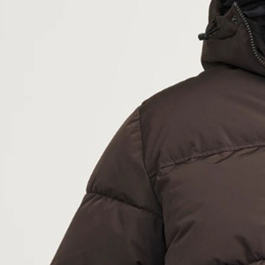 Chaquetas acolchadas de alta calidad superventas para hombres y mujeres, fáciles de usar, disponibles en todos los tamaños, colores, decoración bordada, MOQ bajo - Product Image 5