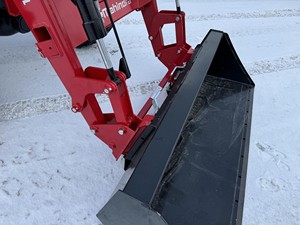 Tractor Mahindra 6065 en Venta - Product Image 4