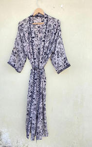 Kimono de seda blanco y negro para mujer 100% seda de secado rápido y suave tamaño libre para la temporada - Product Image 3