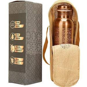 Botella de agua de cobre con diseño de grabado floral con bolsa de yute Tamaño estándar duradero disponible para vender regalos en cualquier función - Product Image 2