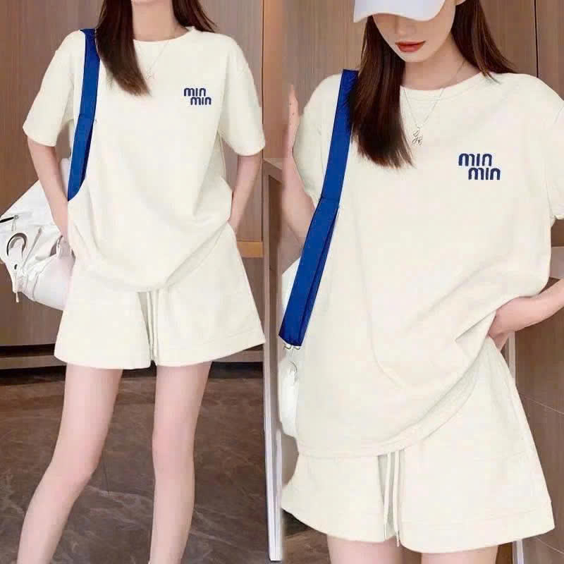 สีเทาอ่อน