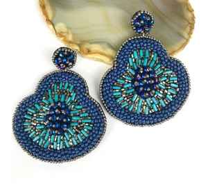 Pendientes de cuentas personalizados con detalle bordado - Product Image 4