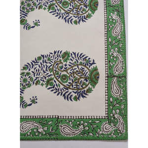 Ensemble de sets de table en coton imprimé floral vintage faits à la main, lavables et réutilisables pour une utilisation en extérieur et à la maison - Product Image 3