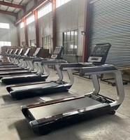 Tapis roulant commercial sur mesure BN Factory pour projets professionnels, vente en gros d'équipements de fitness
