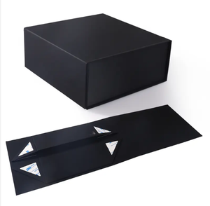 Boîtes d'emballage pliantes magnétiques à dessus carré personnalisé Boîtes cadeaux en papier kraft blanc uni en or rose Pliable en relief de petite taille - Product Image 4