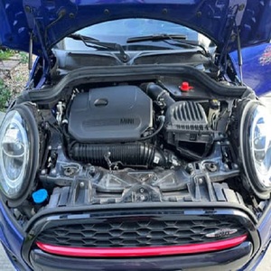 MINI Cooper John Cooper Works Hardtop 2021, Listo para Entrega - Product Image 2