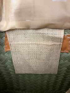 ARTIMADA Madagascar Bolso de mercado grande y resistente imprescindible con asas de cuero, esquinas y bolsillo de rafia, cesta de compras de paja tejida - Product Image 4