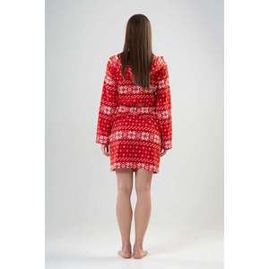Robe courte à capuche en polaire corail pour femme avec poches, couverture confortable et ample pour la maison - Product Image 1