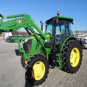 Entrega Rápida, Tractor Usado Nuevo John Deere JD 6120E de 100HP, 4WD, Motor y Bomba Disponibles para Venta al Por Mayor Inmediata - Product Image 1