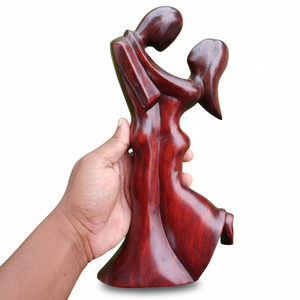 Sculpture d'amoureux en bois artisanale de qualité supérieure, statue de couple abstraite romantique, art déco, décoration intérieure écologique, cadeau de mariage - Product Image 3