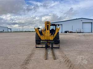 Téléhandler JCB 540-140 4WD d'occasion à grande portée, 30 tonnes, hauteur de levage de 60 m, moteur Perkins, chargeur rotatif, faible nombre d'heures, compétitif - Product Image 5
