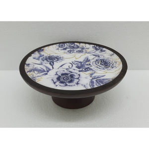 Support à gâteau rond en bois fantaisie avec finition émaillée pour l'affichage de mariage ou de fête d'anniversaire comprenant un dôme à gâteau - Product Image 6