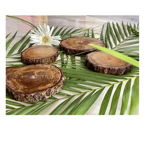 Sous-verres en bois de noyer naturel de style classique avec logo personnalisable pour la décoration de table et les cadeaux de fête à la maison et au bureau - Product Image 4