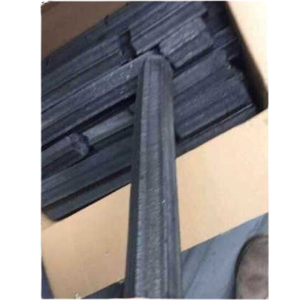 Charbon de bois en briquettes de sciure de bois dur pour usage industriel, charbon noir pour barbecue, 100% bois dur naturel, Komodoin - Product Image 1