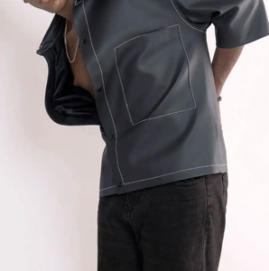 Chemise décontractée en cuir PU personnalisée pour homme, style hip-hop avec fermeture éclair, anti-rides, saison estivale, techniques de teinture unie - Product Image 5