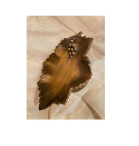 Plateau de service en forme de feuille extra large avec motif raisin Grand coffre-fort en bois plat divisé accessoire ménager à vendre - Product Image 1