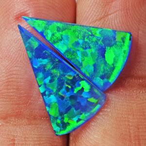 Par de ópalos de fuego azul verdoso brillantes, forma trillón, tamaño 18x10x2mm, cabujón suelto al por mayor para fabricación de joyas - Product Image 2
