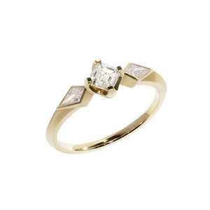 Anillo de Diamantes en Oro de 18K con Corte Asscher y Kite - Product Image 1