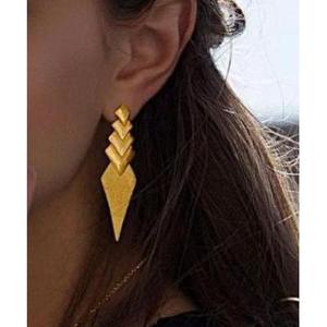 Pendientes Colgantes Unisex de Latón Chapado en Oro Hechos a Mano por Soumya Creations, Diseño Geométrico, Vintage, Étnico, Moderno, para Fiesta - Product Image 3