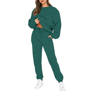Vente en gros Streetwear 100% coton pour femme, survêtement de luxe à logo d'hiver avec design écologique haut de gamme, vêtements de jogging unis 2 pièces - Product Image 3