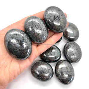 Vente en gros d'hématite indienne naturelle pierre de palme polie pierre de guérison de poche pierre de méditation Reiki pierre précieuse de style Feng Shui - Product Image 1