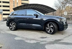 Volkswagen Touareg Crossover 2021 Très Propre, Couleur Bleue, Moteur 3 Litres, Transmission Automatique, Transmission Intégrale, Caméra 360°, Sièges en Cuir - Product Image 4
