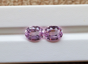 Impressionnante paire de pierres précieuses en vrac de saphir rose pour la fabrication de bijoux saphir rose à facettes 10x8mm pierre forme ovale - Product Image 4