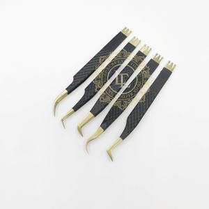 Pince à épiler en acier inoxydable de vente chaude avec pointe de fibre de motif de diamant durable couronne d'or revêtement en poudre noir mat meilleur prix - Product Image 6