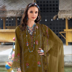 Shalwar Kameez bordado a mano de primera calidad con fondo pesado y opaco de Santoon para celebraciones de invierno Eid tela de organza - Product Image 1