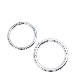 Anello Nasale Riutilizzabile in Acciaio Inox Adan 9,5 Cm, Anello Nasale per Bovini, Strumento Essenziale per la Gestione del Bestiame e Veterinaria - Product Image 2