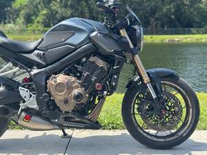 Honda CB650R ABS 2023 usada disponible para la venta - Product Image 5